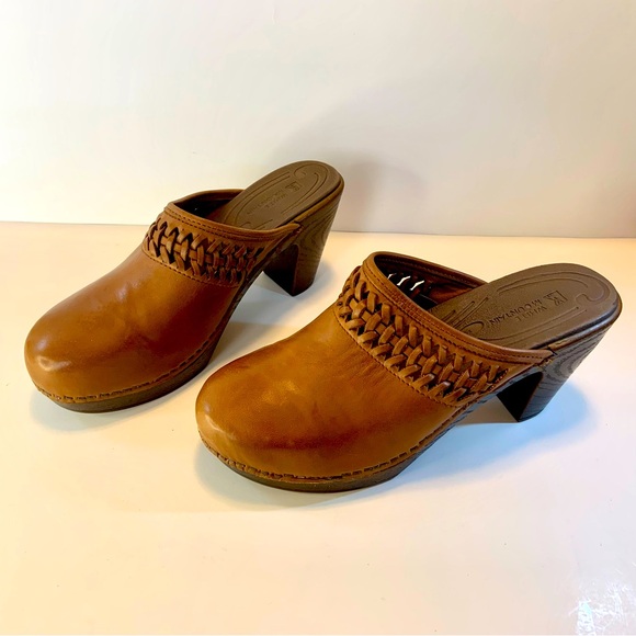 White Mountain Women's Genuine Leather Braided Brown Slip On Clogs Heels 7.5M - Picture 1 of 14